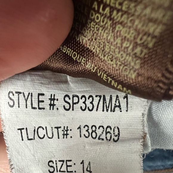 Dayna Skinny Scissor Cut Step Hem Jean - Picture 4 of 4